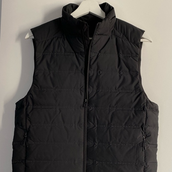 Lululemon Navigation Down Vest (black, XS) - Picture 2 of 3